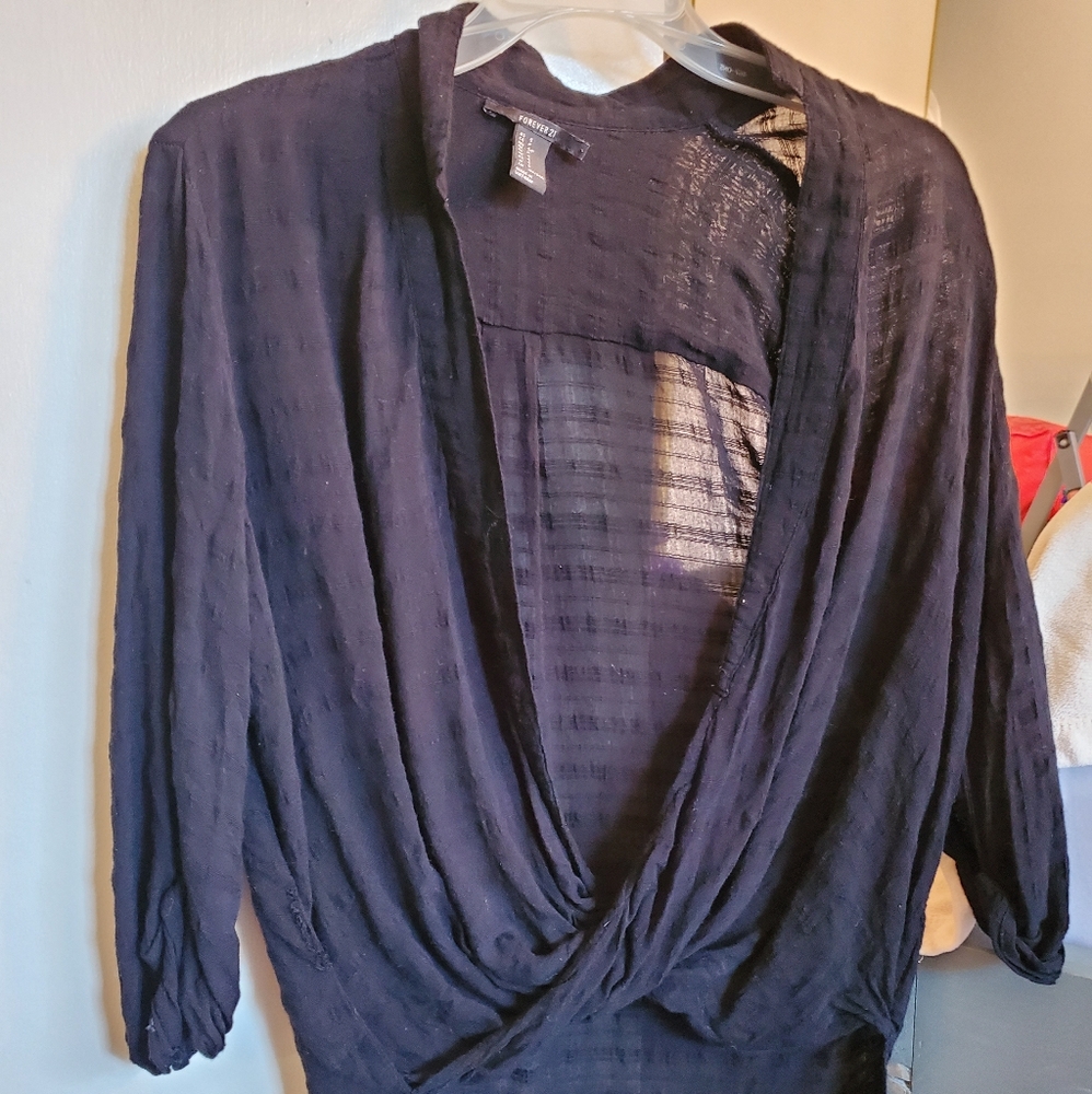 💕Forever 21 | Surplice Faux Wrap Top💕